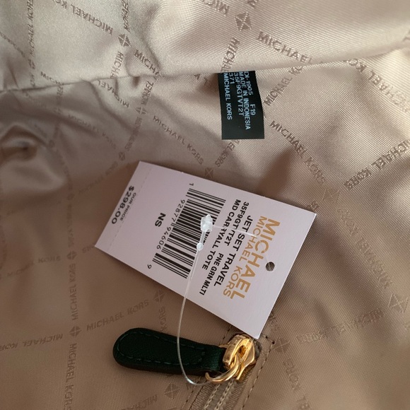 ♥️ beautiful MK set brand new - Picture 4 of 7